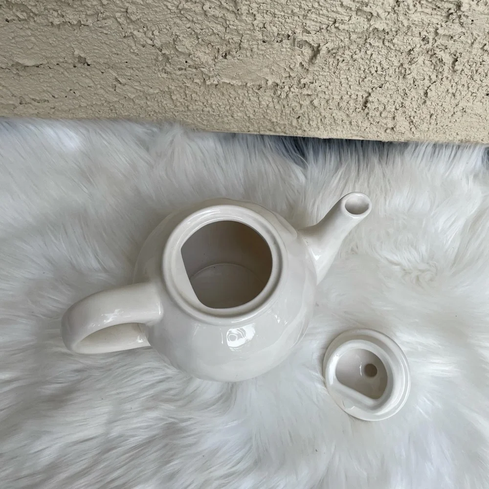 RAE DUNN TEAPOT